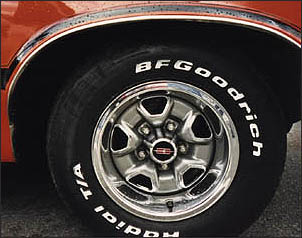 olds_ss2_wheel.jpg