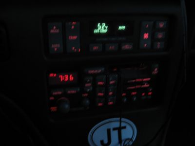 Radio and climate controls.
Keywords: electronic climate control radio controls instruments 