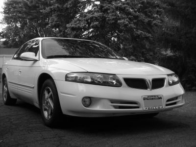 Bonneville
Side view of the Bonneville taken in B&W showing the pin-striping 
Keywords: Bonneville, White, Pinstripe