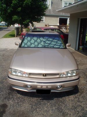 Front
Amazingly, this car has over 230,000 miles and very little rust.
Keywords: rust