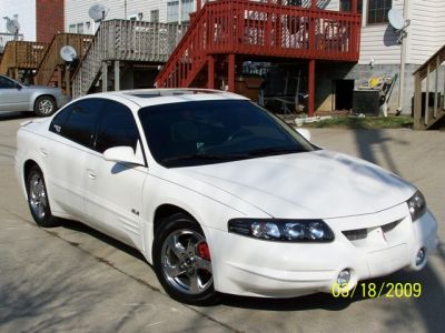 03 SLE
pretty much stock, painted grill, cleared headlights, painted calipers, tint.
Keywords: 03 SLE