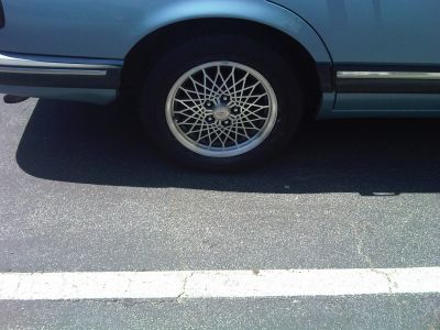 Rear Passenger Side tire
Wheels from a 94-99 Bonneville on my 87 LE.
