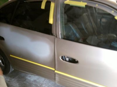 Getting Preped
Keywords: 22" Blacked out tinted black pearl custom HID's  Bonneville SE