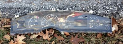 Bonneville 1997 Dashboard Assembly 1
Photo of 1997 Bonneville SSEi instrument cluster removed from dashboard
Keywords: Bonneville 1997 Dashboard Assembly