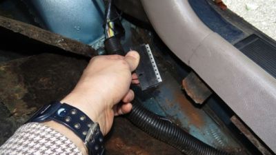 Ground Bus Blade Exposed
The blade  from the ground bus looks like this inside.
Keywords: Ground bus Bonneville electrical corrosion