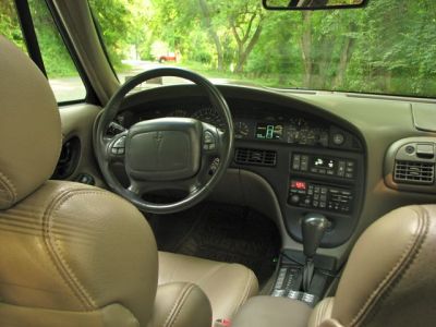 Bonneville SSEi dashboard
Here is the view from the captains chair. You can see the plush but supportive seat, the informative and high-tech dashboard.
Keywords: Bonneville, Image, Pontiac, 1997, SSEi, Dashboard