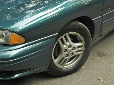 Sport wheel trim on 1997 Bonneville SSEi
Wanted to show off my wheels (not my wheels as in the car but more, you know, the actual "wheels"
Keywords: Bonneville, Image, Pontiac, 1997, SSEi, Wheel