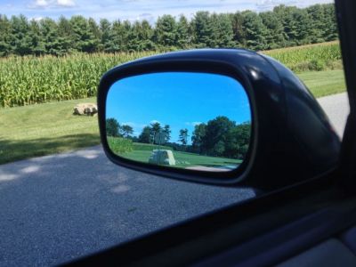 Bonneville Side View Mirror
Side view mirror of 1997 Pontiac Bonneville SSEi
Keywords: Bonneville, Sideview, Mirror