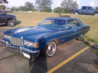 My Blue Bomber
This is my 1976 Bonneville. Power windows and locks, cruise and AC. Engine is a 400
Keywords: 1976 76 Bonneville bomber blue 4dr 400