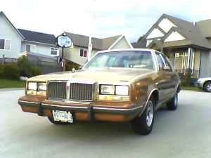 BONNIE 1
1986 BONNEVILLE BROUGHAM
305 v8/4bbl/4spd auto
loaded only 152 km, just bought it for $300
garage kept since 1991 spotless in and out thought i'd share
would love to see more a/g body bonnevilles in here there doesn't seem to be to many
