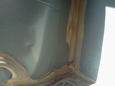 Photos of Leak in 2000 Bonneville SE
Photos of Leak in 2000 Bonneville SE
