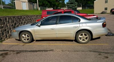 2002 bonniy
i took off the original spoiler and got one from a 2004 gto it bolted pritty nice had to drill tow holes and cover tow oem holes with led's that pick is coming soon 
Keywords: spoiler