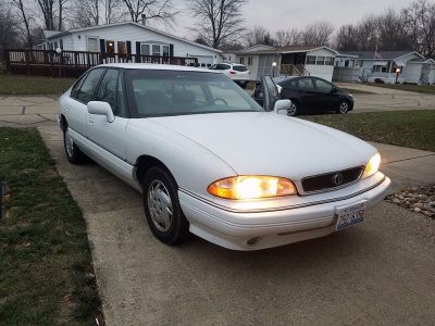 clean car 
1995 Pontiac Bonneville, one owner, excellent condition, 91,000 miles.  No rust, original interior.  Only known issue are automatic door locks.  Housed in garage in central Illinois.   Part of an estate, need to sell.  91,000 miles.   White with gray interior.  If interested please contact.
simon42699@aol.com 
