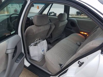 1995 Pontiac Bonneville 
1995 Pontiac Bonneville, one owner, excellent condition, 91,000 miles.  No rust, original interior.  Only known issue are automatic door locks.  Housed in garage in central Illinois.   Part of an estate, need to sell.  91,000 miles.   White with gray interior.  If interested please contact.

